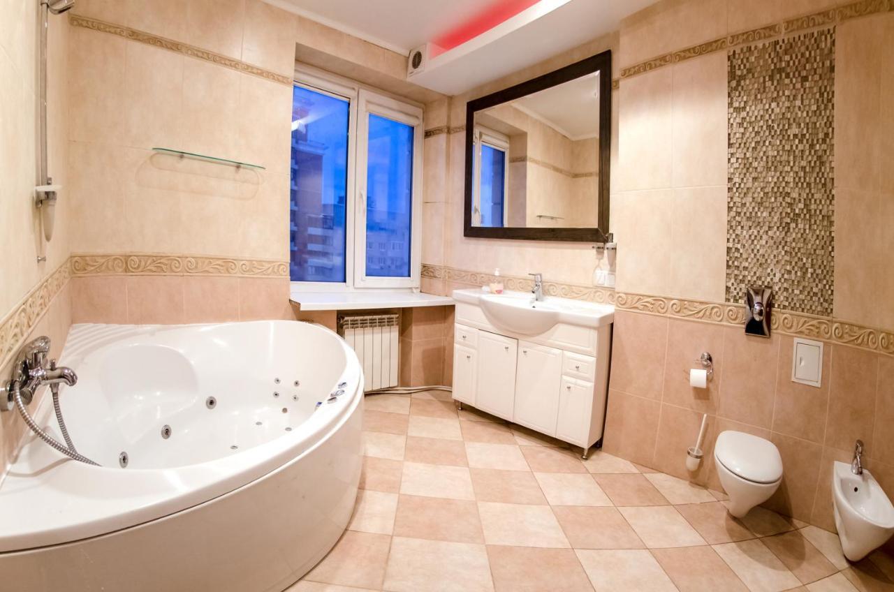 Hotrent Pechersk Lesy 20/22 Kiev Dış mekan fotoğraf